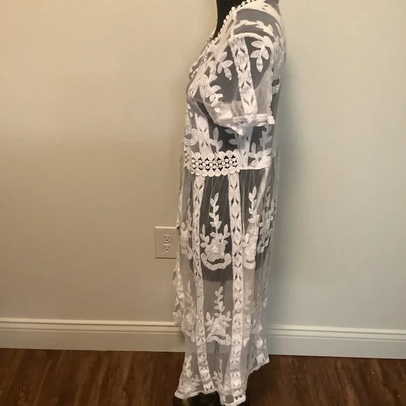 East 1946 Women’s small floral boho crochet short sleeves swimsuit /cover up - Picture 6 of 8